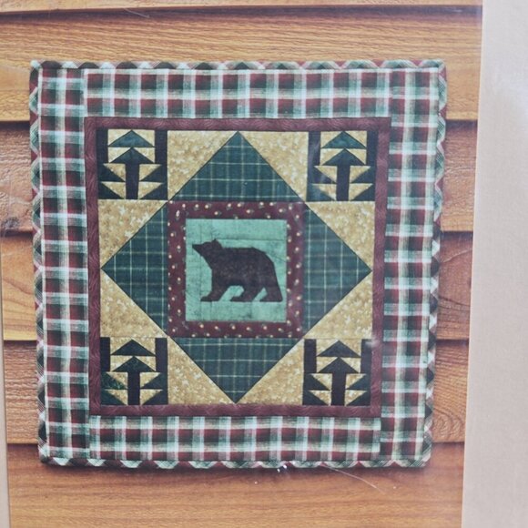 Lot Of 3 Vintage Quilting Patterns Cabin Cottage Themed Bears Quilt New - Picture 9 of 10